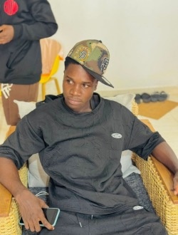 Profil de Serge, un homme célibataire de 24 ans à Abidjan