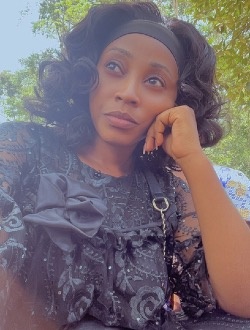 Profil de Audrilly, une femme célibataire de 33 ans à Yaoundé