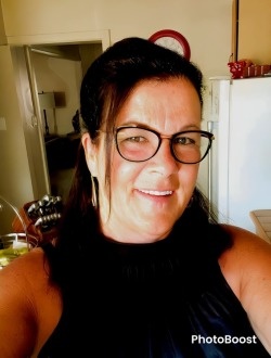 Profil de Brigitte, une femme célibataire de 65 ans à Rivière-du-Loup