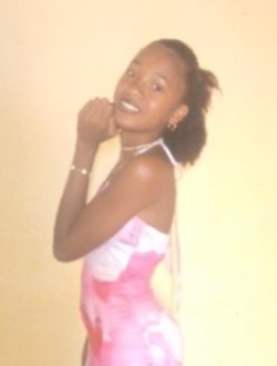 Profil de Carnocia, une femme célibataire de 18 ans à Antsiranana