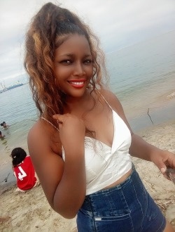 Profil de Alexina, une femme célibataire de 32 ans à Toamasina