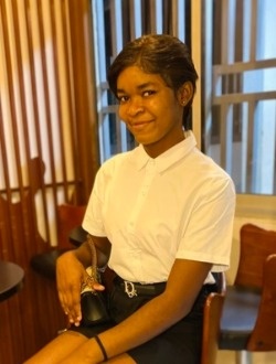 Profil de Doriane, une femme célibataire de 21 ans à Yaoundé