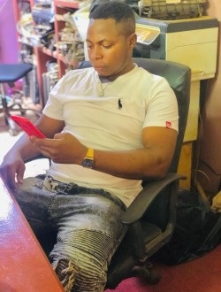 profile picture 0