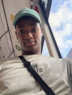 Profil de Mouhamed, un homme célibataire de 22 ans à Dakar