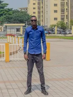 Profil de Junior, un homme célibataire de 36 ans à Kinsa