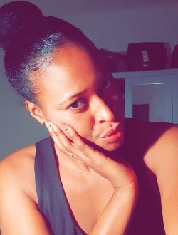 Profil de Fleur De Lys, une femme célibataire de 33 ans à Dakar