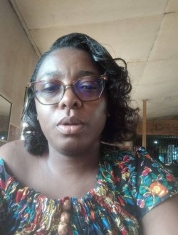 Profil de Christelle, une femme célibataire de 34 ans à Yaoundé