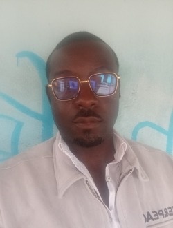 Profil de Yves-Michel, un homme célibataire de 39 ans à Yaoundé