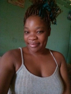 Profil de Yanne, une femme célibataire de 27 ans à Moanda