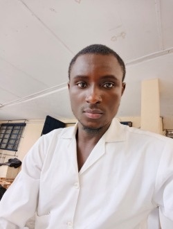 Profil de Ezechiel, un homme célibataire de 34 ans à Abobo Té