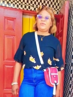 Profil de Helene, une femme célibataire de 34 ans à Ébolova
