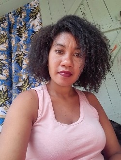 Profil de Génia, une femme célibataire de 32 ans à Nosy-Be