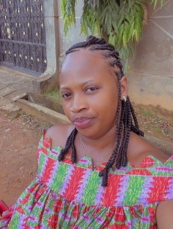 Profil de Christelle, une femme célibataire de 28 ans à Yaoundé