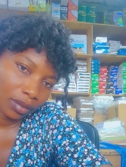 Profil de Nessa, une femme célibataire de 29 ans à Agboville