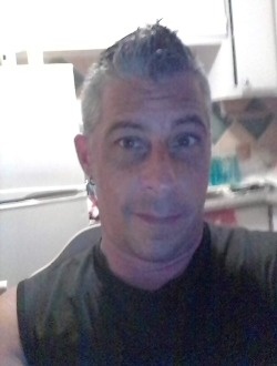 Profil de Dominic, un homme célibataire de 49 ans à Longueuil
