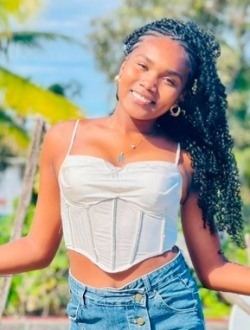 Profil de Kedjina, une femme célibataire de 23 ans à Sambava