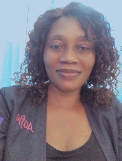 Profil de Suzanne, une femme célibataire de 54 ans à Yaoundé