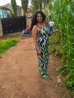 Profil de Gisèle, une femme célibataire de 54 ans à Yaoundé