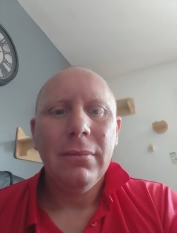 Profil de David, un homme célibataire de 41 ans à Clémont