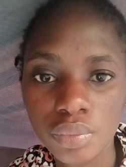 Profil de Vanick, une femme célibataire de 25 ans à Yaoundé
