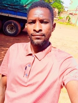 Profil de Latif, un homme célibataire de 40 ans à Bobo-Dioulasso