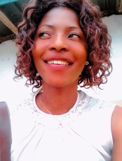Profil de Beni, une femme célibataire de 28 ans à Akebe-Plaine