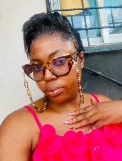Profil de Maguy, une femme célibataire de 30 ans à Abou