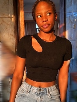 Profil de Noor, une femme célibataire de 20 ans à Bena-Lubashi