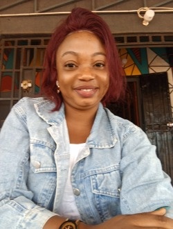 Profil de Marie Flore, une femme célibataire de 29 ans à Abidjan