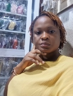 Profil de Joëlle, une femme célibataire de 38 ans à Aban