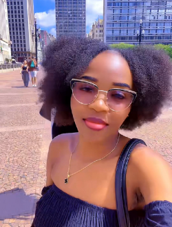 Profil de Ashley, une femme célibataire de 30 ans à São Paulo das Missões