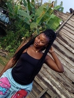 Profil de Angèle, une femme célibataire de 24 ans à Douala