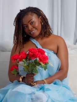 Profil de Arielle Leaticia, une femme célibataire de 31 ans à Yaoundé