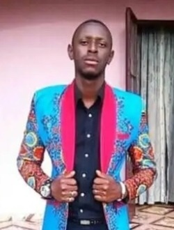 Profil de Achille, un homme célibataire de 35 ans à Dschang