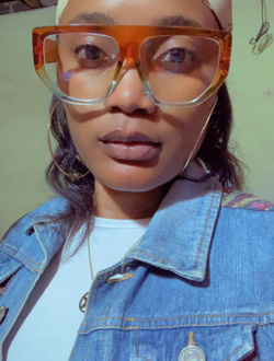 Profil de Kendra, une femme célibataire de 32 ans à Yaoundé