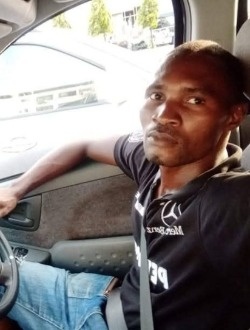 Profil de Moranne, un homme célibataire de 42 ans à Yassa