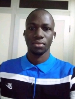 Profil de Pape, un homme célibataire de 30 ans à Thiès