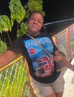 Profil de Perle, une femme célibataire de 24 ans à Abaga