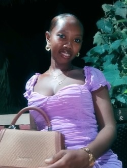 Profil de Annah, une femme célibataire de 25 ans à Andranombilo-Antsirasira