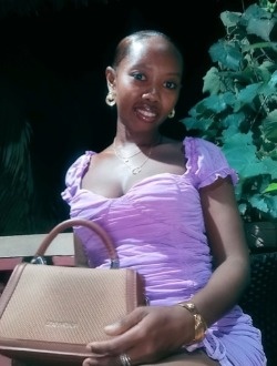 Profil de Annah, une femme célibataire de 25 ans à Antsiranana