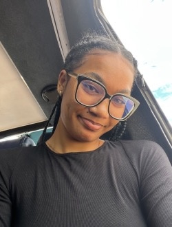 Profil de Telike, une femme célibataire de 21 ans à Antananarivo