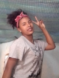 Profil de Felicia, une femme célibataire de 23 ans à Antalaha