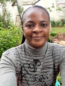 Profil de Carolle, une femme célibataire de 42 ans à Douala