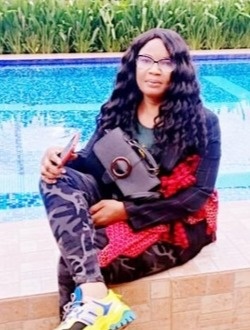 Profil de Laurecia, une femme célibataire de 39 ans à Ouagadougou