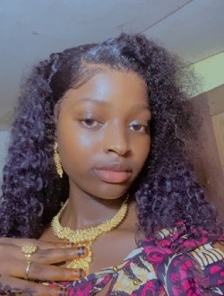 Profil de Ousna, une femme célibataire de 18 ans à Campo