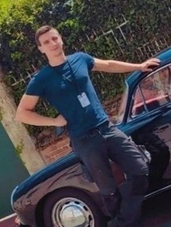 Profil de Yann, un homme célibataire de 34 ans à Montpellier