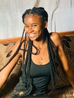 Profil de Doxie, une femme célibataire de 23 ans à Toamasina
