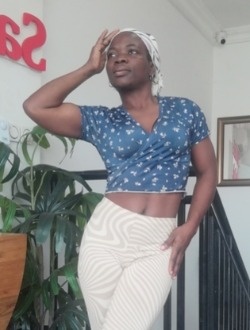 Profil de Charlotte, une femme célibataire de 28 ans à Ababa