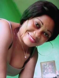 Profil de Sisi, une femme célibataire de 39 ans à Dou-la-Poka