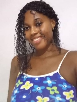 Profil de Tania, une femme célibataire de 28 ans à Douala